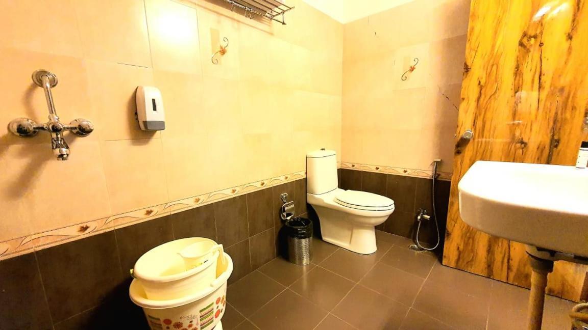 Treebo Trend Woodsvilla Suites Bapu Nagar Jaipur Buitenkant foto